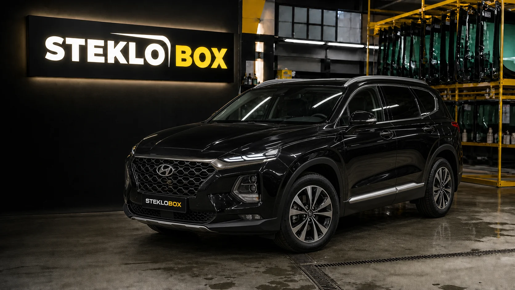 Hyundai Santa Fe IV в установочном центре STEKLOBOX