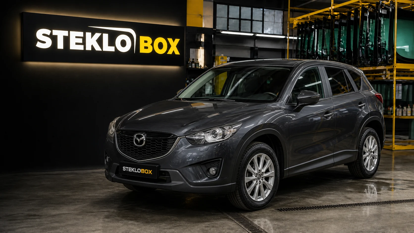 Mazda CX-5 I в установочном центре STEKLOBOX
