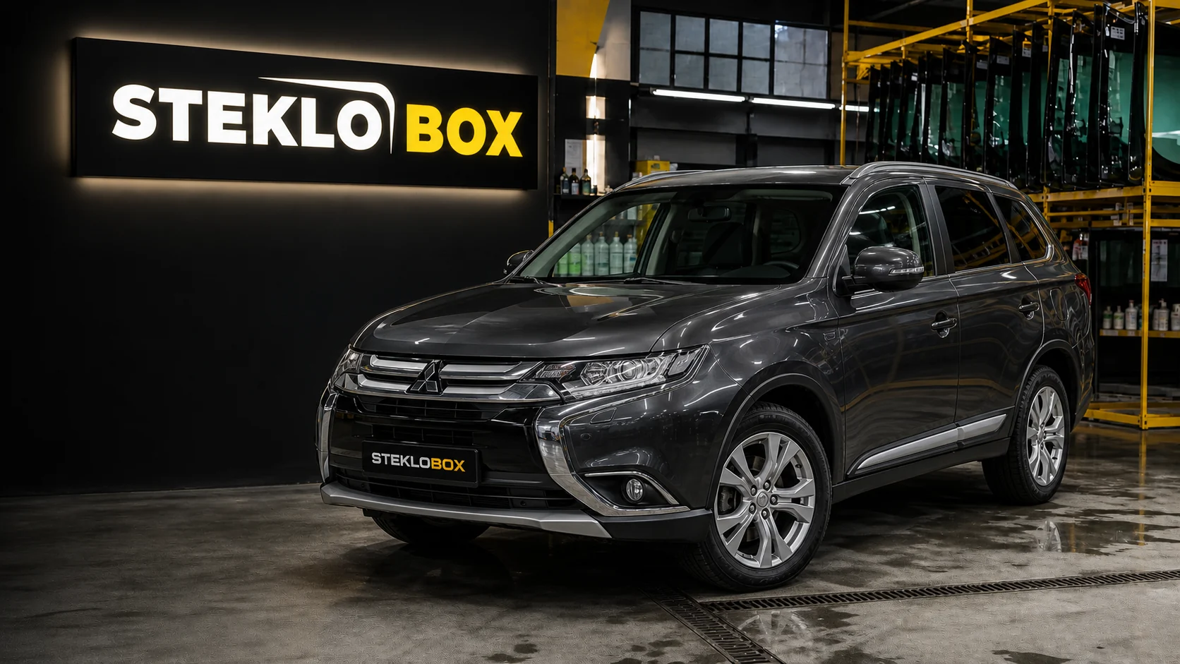 Mitsubishi Outlander III в установочном центре STEKLOBOX