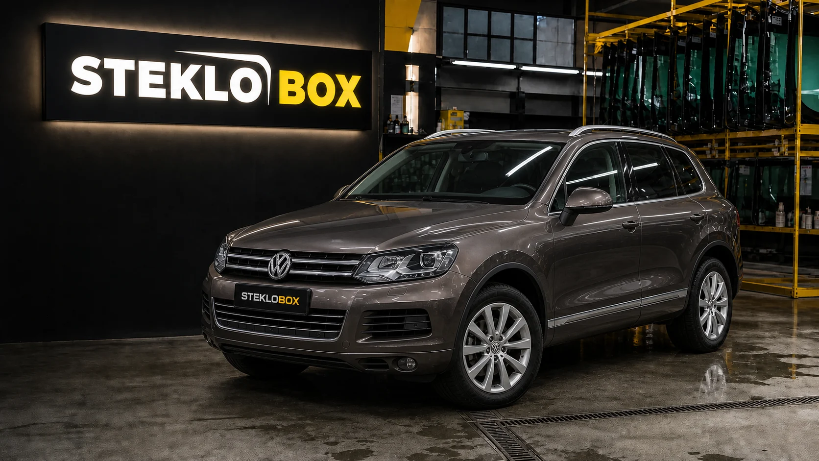 Volkswagen Touareg II в установочном центре STEKLOBOX